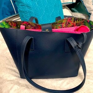 Fun travel, spa or beach/pool tote. Navy/pink/Hawaiian floral.
